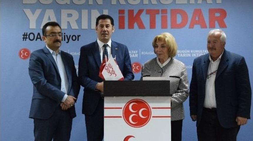 Sinan Oğan, Alparslan T&uuml;rkeş&rsquo;in Kızı İle Basın Toplantısı D&uuml;zenledi