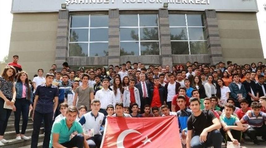 Şahin Bey Belediye Başkanı Mehmet Tahmazoğlu: