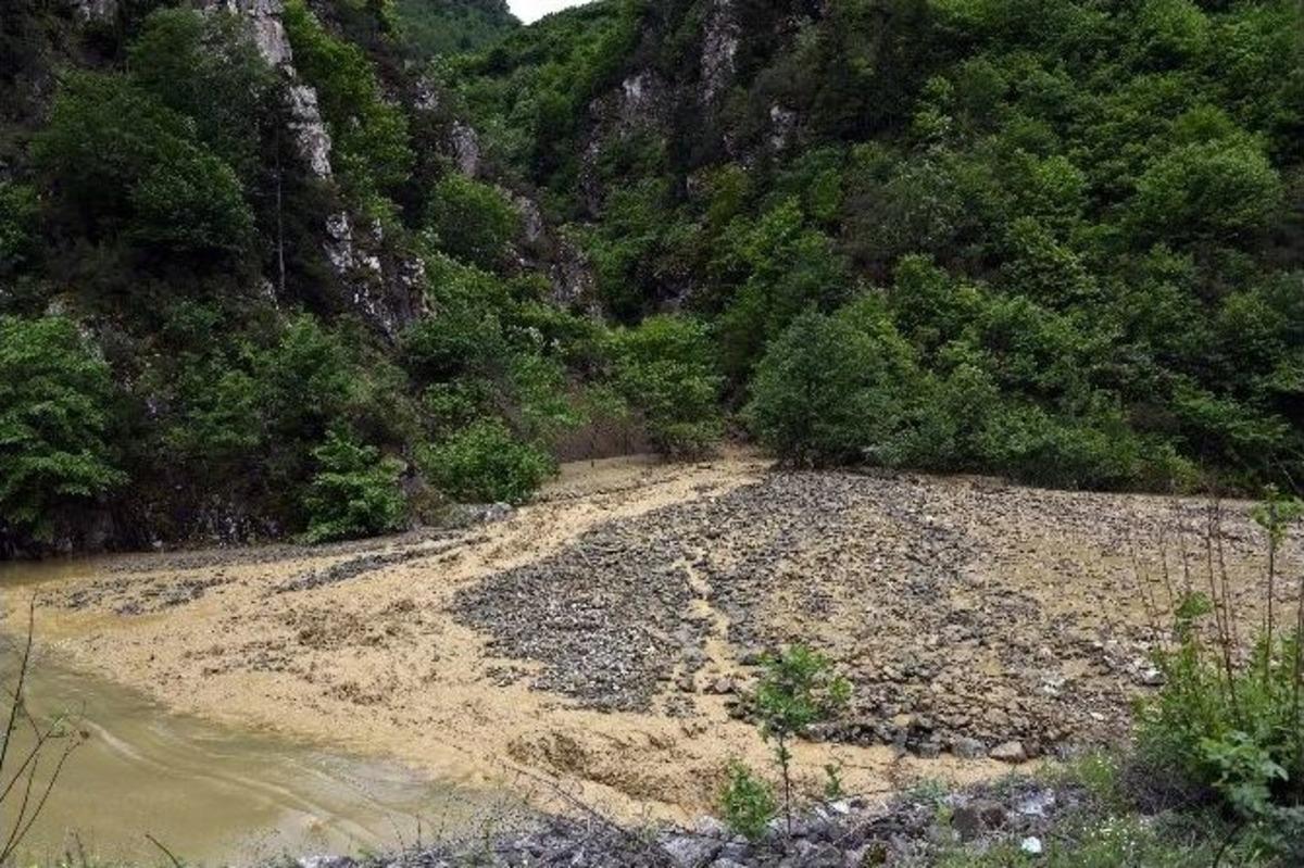 G&uuml;m&uuml;şhane&rsquo;de Ter&ouml;ristlerle Sıcak Temas Sağlandı