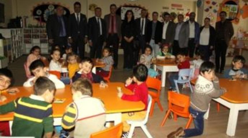 Van&rsquo;da Kuru &Uuml;z&uuml;m Dağıtımı