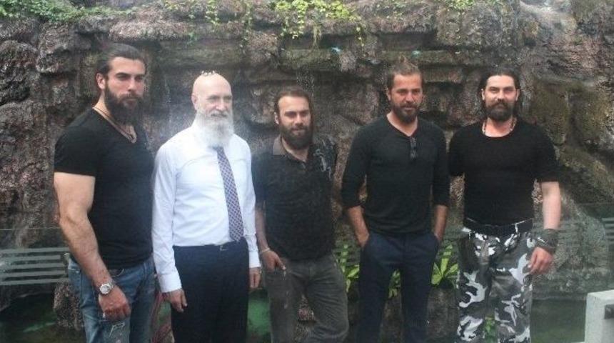 Diriliş Ertuğrul Oyuncuları Kelebekler Vadisi&rsquo;nde