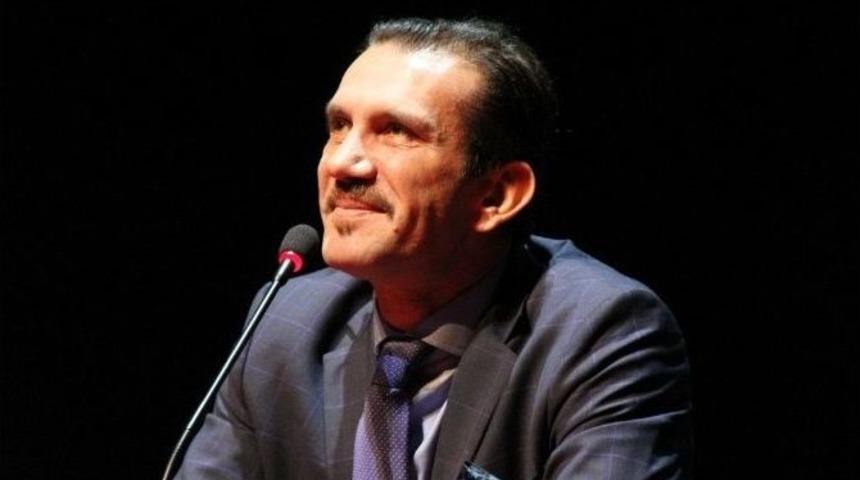 R&uuml;şt&uuml; Re&ccedil;ber&rsquo;den İlgin&ccedil; Fatih Terim Yorumu