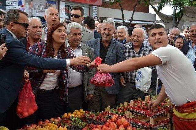 &Ccedil;er&ccedil;ioğlu, Nazilli&rsquo;de Fide Dağıttı 3
