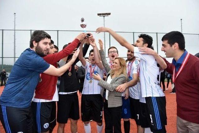 31. &Uuml;niversite İ&ccedil;i Spor Şenliği Kupa T&ouml;reni 1