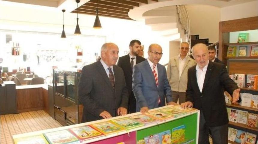 T&uuml;rkiye Diyanet Vakfı 30. Kitap Evini Adıyaman&rsquo;da Hizmete A&ccedil;tı