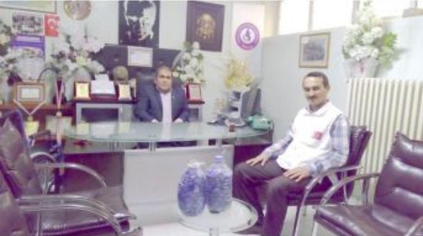 Besni Hayrat İnsani Yardım Derneğinden Anadolu Sakatlar Derneğine Destek