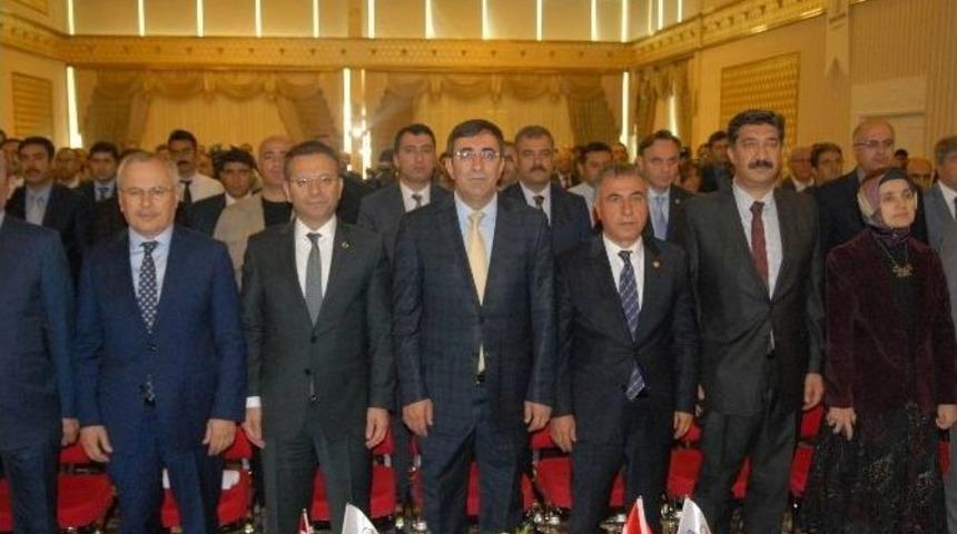 Kalkınma Bakanı Yılmaz Diyarbakır&rsquo;da