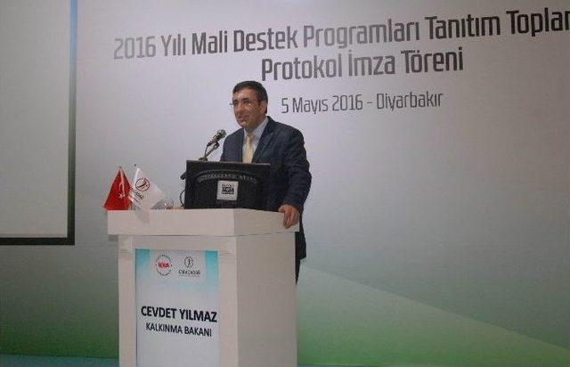 Kalkınma Bakanı Yılmaz Diyarbakır’da