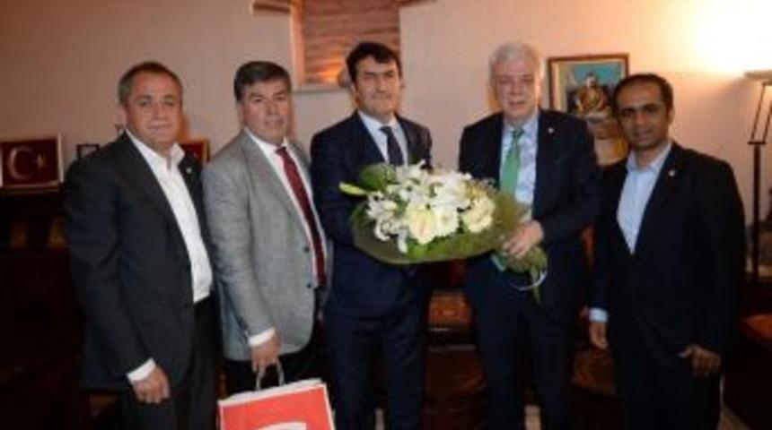 Ay: &ldquo;kul&uuml;b&uuml;n Borcunu Azaltıp Geleceğin Takımını Kuracağız&rdquo;