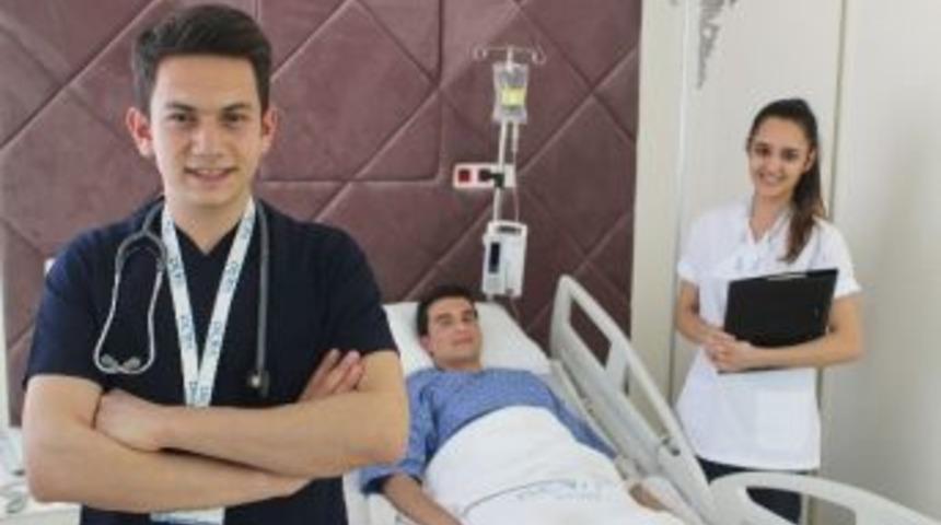 Deva Hastanesi&rsquo;nde Y&uuml;zde 100 Bursluluk İ&ccedil;in Son Fırsat