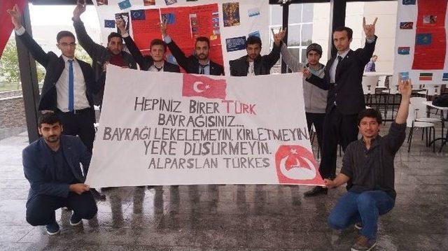 Om&uuml;&rsquo;l&uuml; &Uuml;lk&uuml;c&uuml;lerden &rsquo;t&uuml;rk Milliyet&ccedil;iliği G&uuml;n&uuml;&rsquo; Kutlaması 2