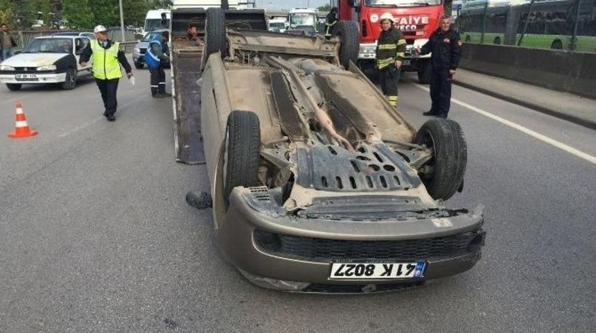 Kocaeli&rsquo;de Trafik Kazası: 1 Yaralı