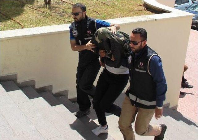 Lüks Villada Yakalanan Kaçakların İçinde Firari Çıktı 1