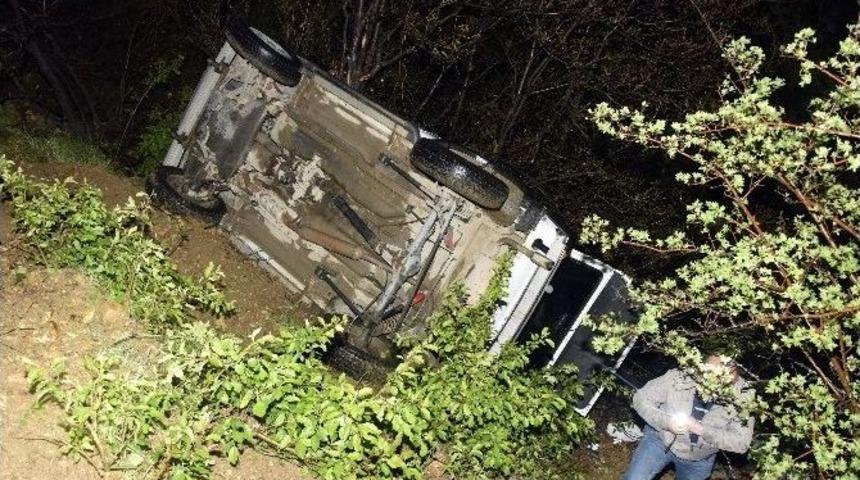 U&ccedil;uruma Yuvarlanmaktan Ağa&ccedil; Kurtardı