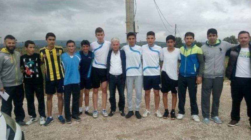 Tekne Turu İ&ccedil;in Kros Yaptılar