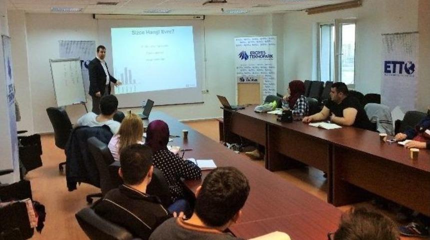 Erciyes Teknopark&rsquo;ta "iş Fikri &Uuml;retme Ve İş Fikri Doğrulama Eğitimi&rdquo; D&uuml;zenlendi