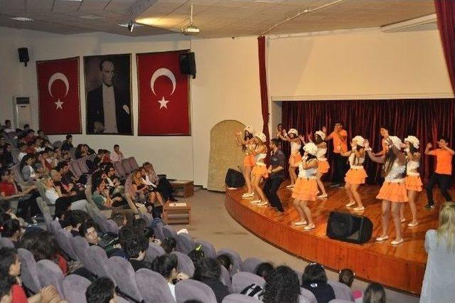 Öğrenciler, Dünya Dans Günü’nü Kutladı 1
