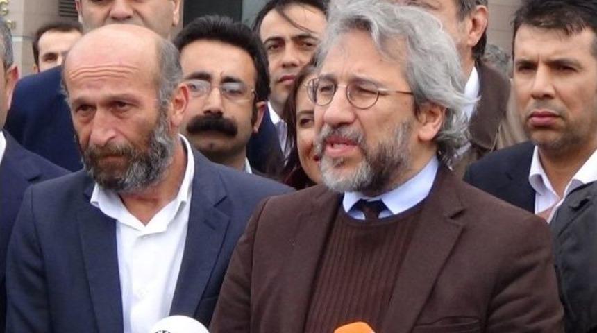 Can&nbsp;d&uuml;ndar&nbsp;ve Erdem G&uuml;l&rsquo;&uuml;n Yargılanmasına Devam Ediliyor