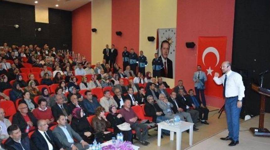 Başkan &Ouml;zcan &ldquo;2 Yılın Hesabını&rdquo; Verdi