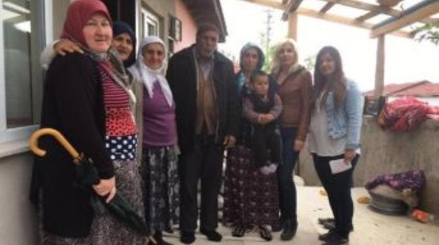 Belediye Başkanı Alp&rsquo;in Eşinden Annelere Ziyaret
