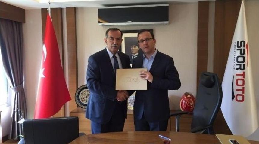 Eceabat Ve Terzialan&rsquo;a Spor Salonu