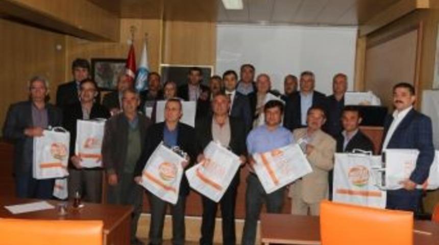 Bucak Belediyesi&rsquo;nden Muhtarlara Bilgisayar