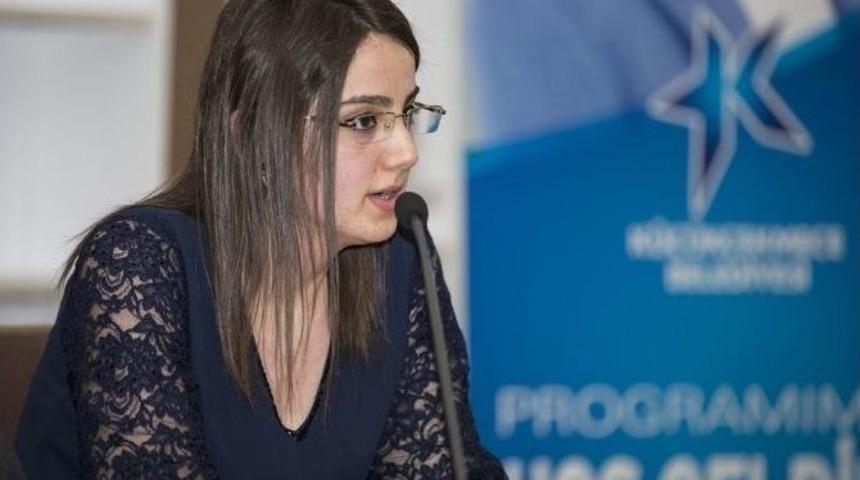 Tırnak Yeme Alışkanlığı Duygusal K&ouml;kenli Sorun