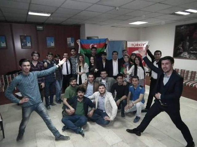 G&uuml;neş Vakfı Azerbaycanlı &Ouml;ğrencileri Ağırladı 1
