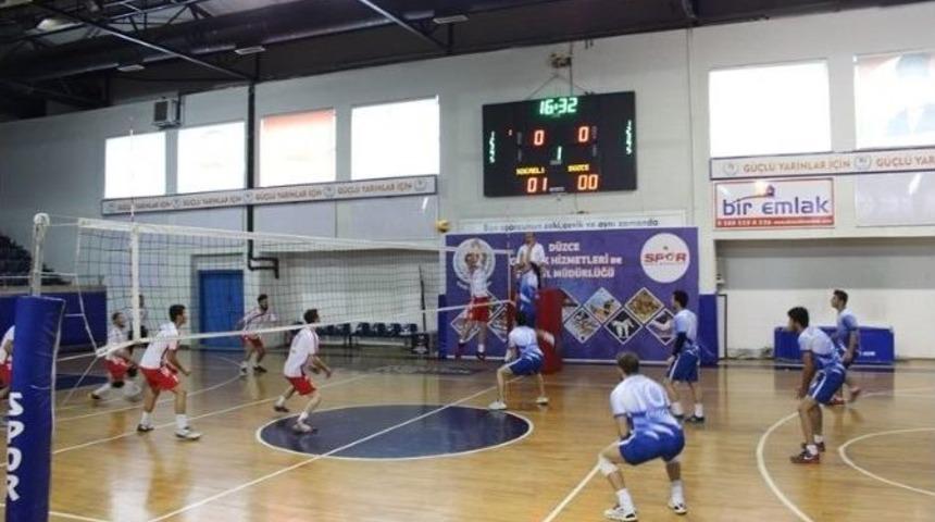 Voleybol Gen&ccedil; Erkekler M&uuml;sabakaları Devam Ediyor