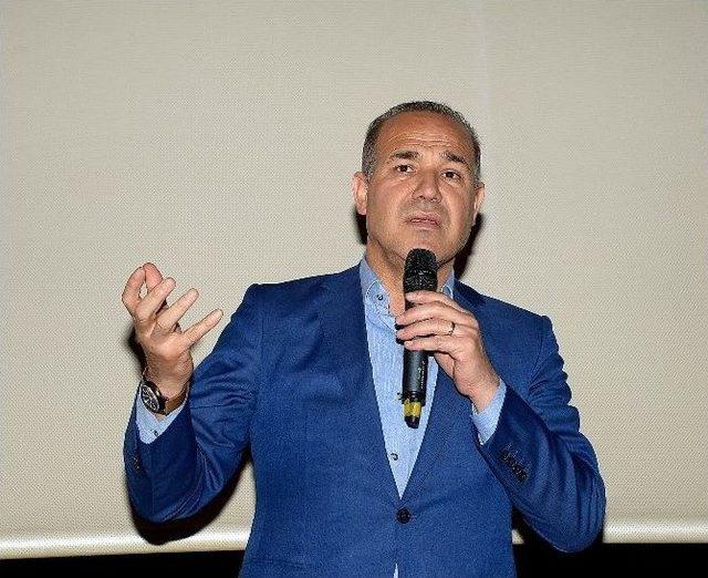 Ankara Yazı Filmine Duygu Dolu Gala 3