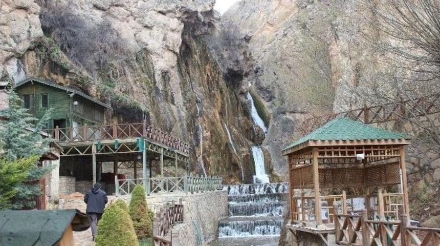 Malatya Darende G&uuml;npınar Şelalesi&rsquo;ne Tabiat Parkı M&uuml;jdesi