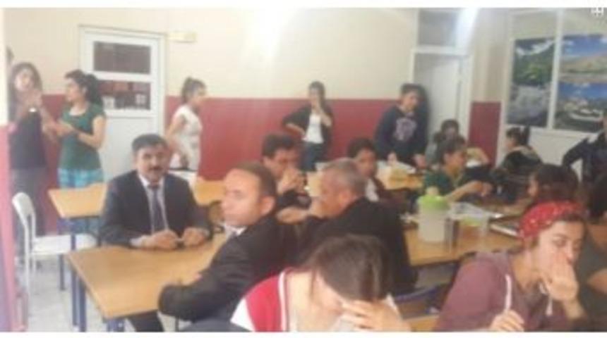 Milli Eğitim M&uuml;d&uuml;r&uuml; Durgun Okulları Ziyaret Etti