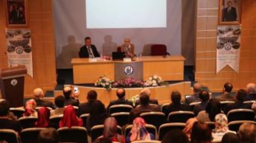 T&uuml;bitak Heyeti, Heyet Halinde İlk Konferansını Bayburt &Uuml;niversitesinde Verdi