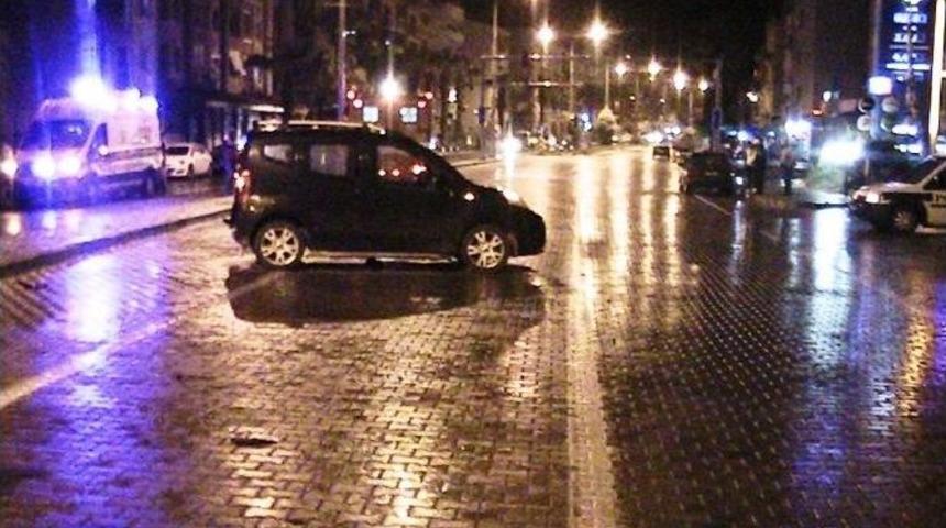 İzmir&rsquo;de Kaza Yapan Hakim Ortalığı Birbirine Kattı