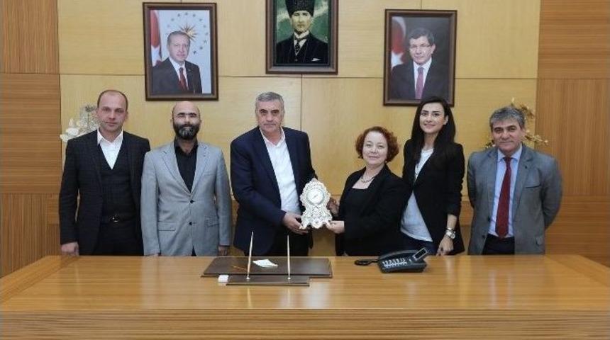 To&ccedil;oğlu Bağlar Caddesi Esnafını Ağırladı