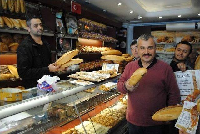 Üniversite Öğrencilerinden Askıya ‘bin Ekmek’