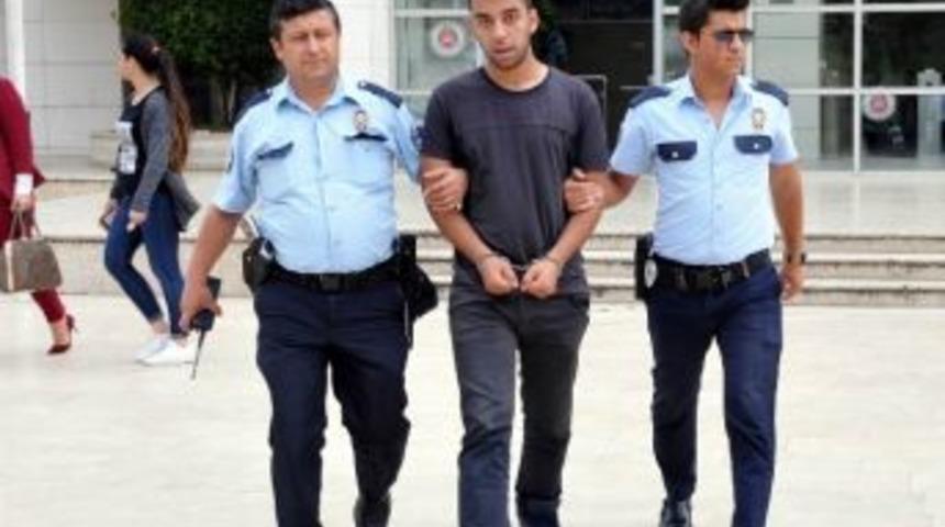 Kafeden Bilgisayar &Ccedil;alan Zanlı Tutuklandı