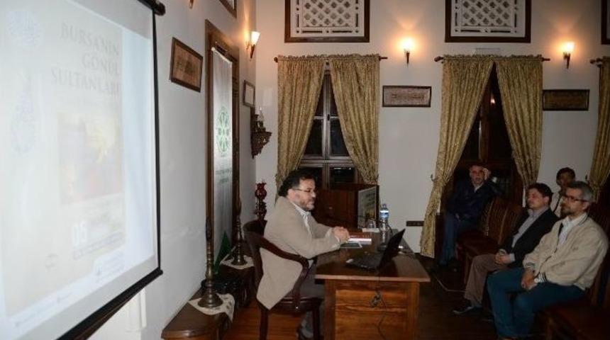 Sultanların Şairi Anıldı