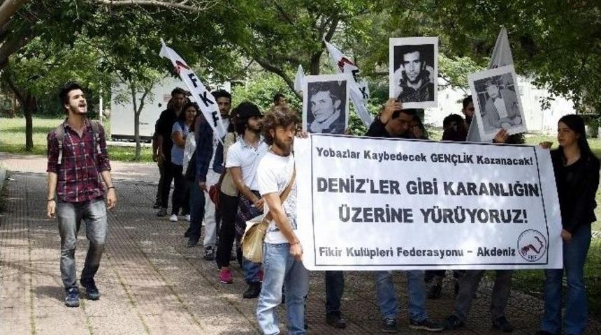A&uuml;&rsquo;de &rsquo;deniz Gezmiş&rsquo; Y&uuml;r&uuml;y&uuml;ş&uuml;