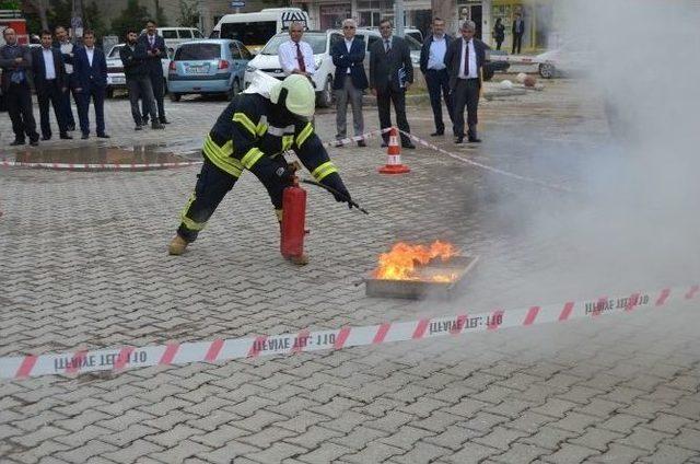 Kula Hükümet Konağı’nda Yangın Tatbikatı