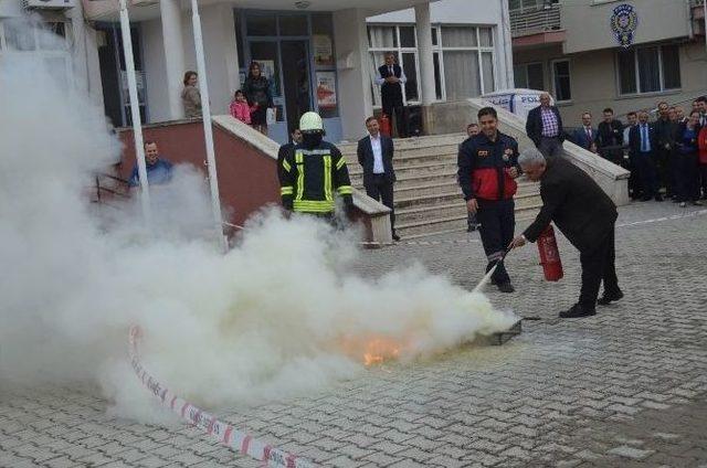 Kula Hükümet Konağı’nda Yangın Tatbikatı