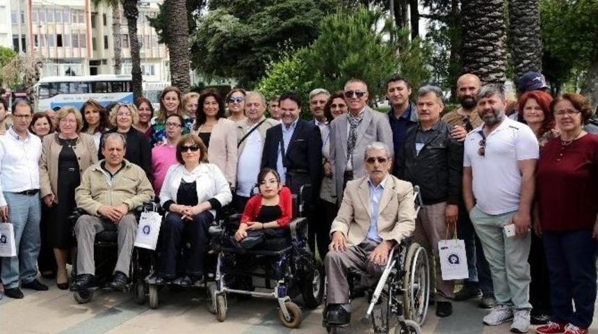 Ebru T&uuml;rel, Engelliler Ve Engelli Dernekleri İle Buluştu