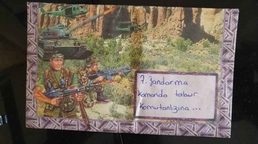 &Ouml;ğrenciden Askere Duygulandıran Mektup