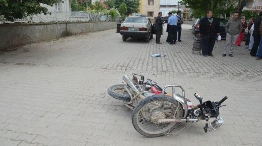 Kula&rsquo;da Trafik Kazası: 1 Yaralı