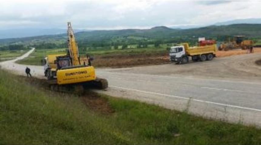 Kazalara Davetiye &Ccedil;ıkaran Kavşak Yenileniyor