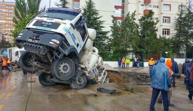 Başkent’te Çukura Düşen Düşene 2