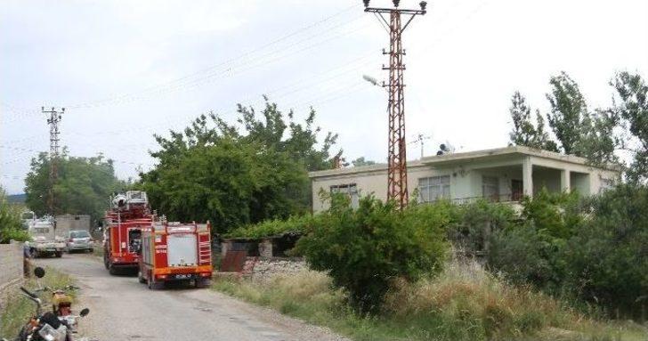 Hastanede Yatan Yaşlı Kadının Evi Yandı G1