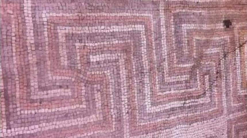 Ka&ccedil;ak Kazıdan 150 Metrekarelik Mozaik &Ccedil;ıktı