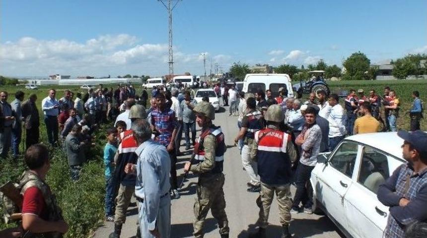 Ka&ccedil;ak Elektrik Kullanamayacaklarını Anlayınca Ekibe Karşı &Ccedil;ıktılar