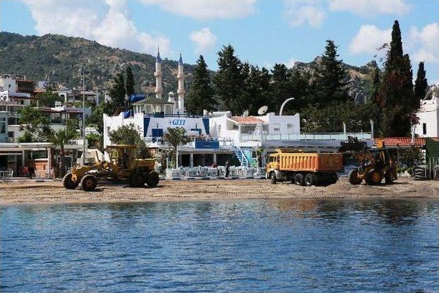 Bodrum’da Plaj Düzenleme Çalışmaları Devam Ediyor 1